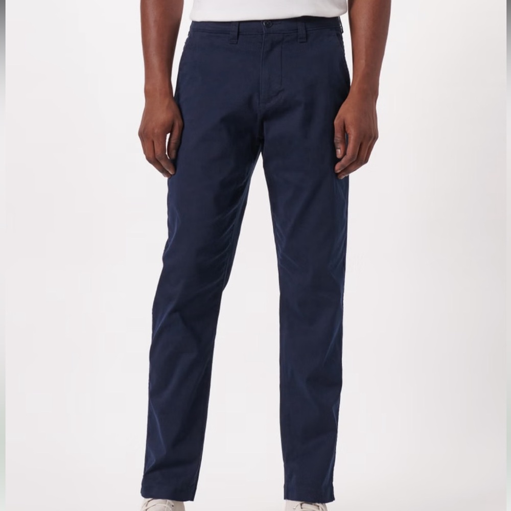 A&F 90s Straight Fit Modern Chino